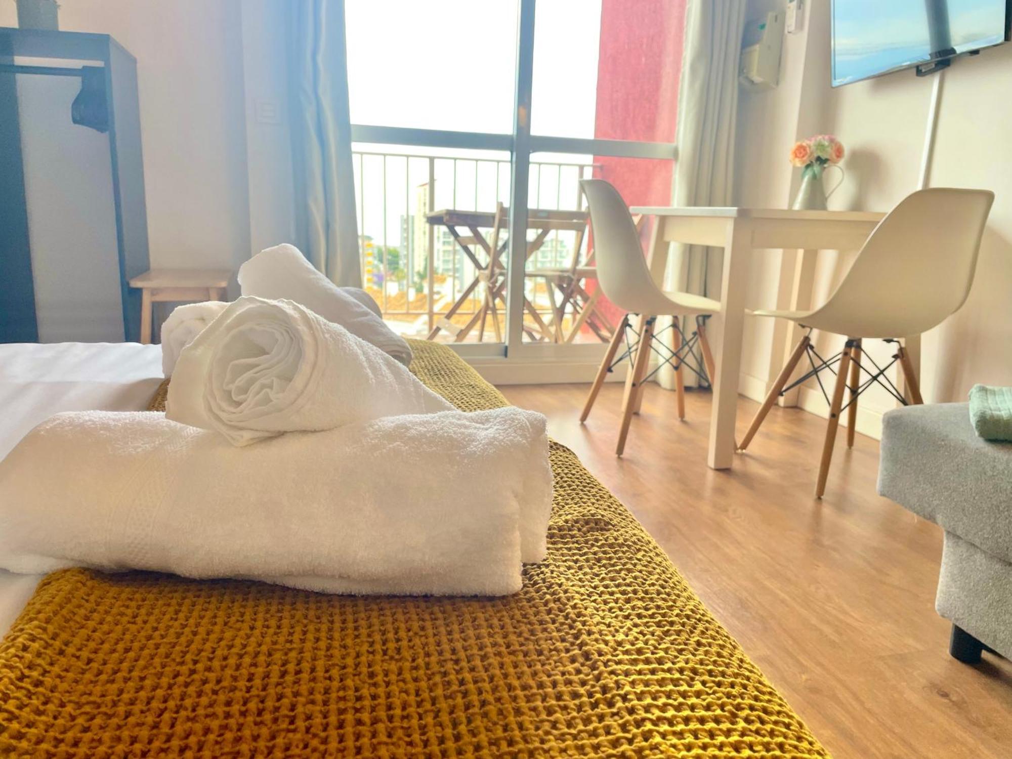 Luxury Suites Minerva Beach Benalmadena Exterior photo