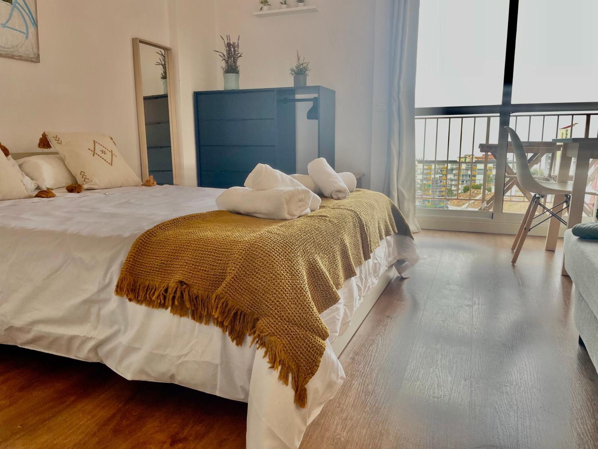 Luxury Suites Minerva Beach Benalmadena Exterior photo